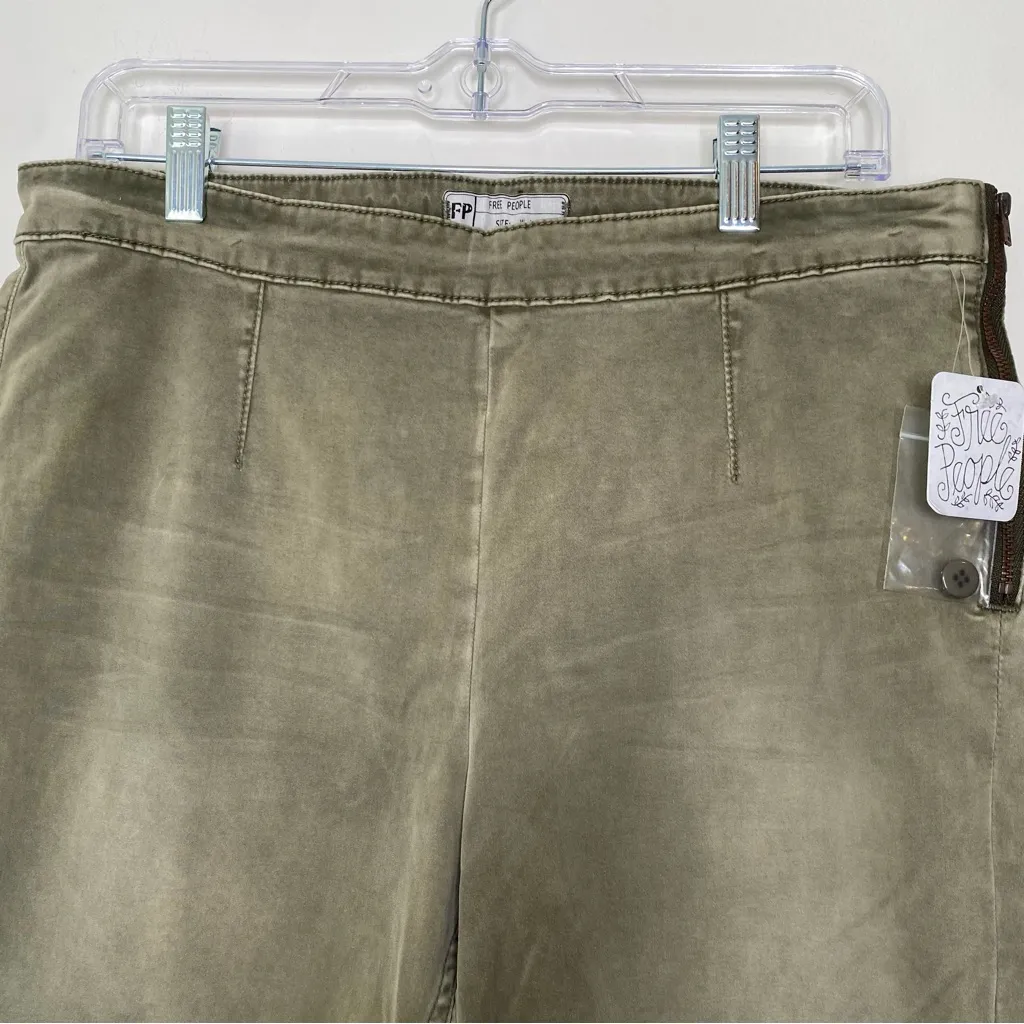 Free People Utility Crop Twill Cargo Pants iArmy Green Sz 12 - Image 3