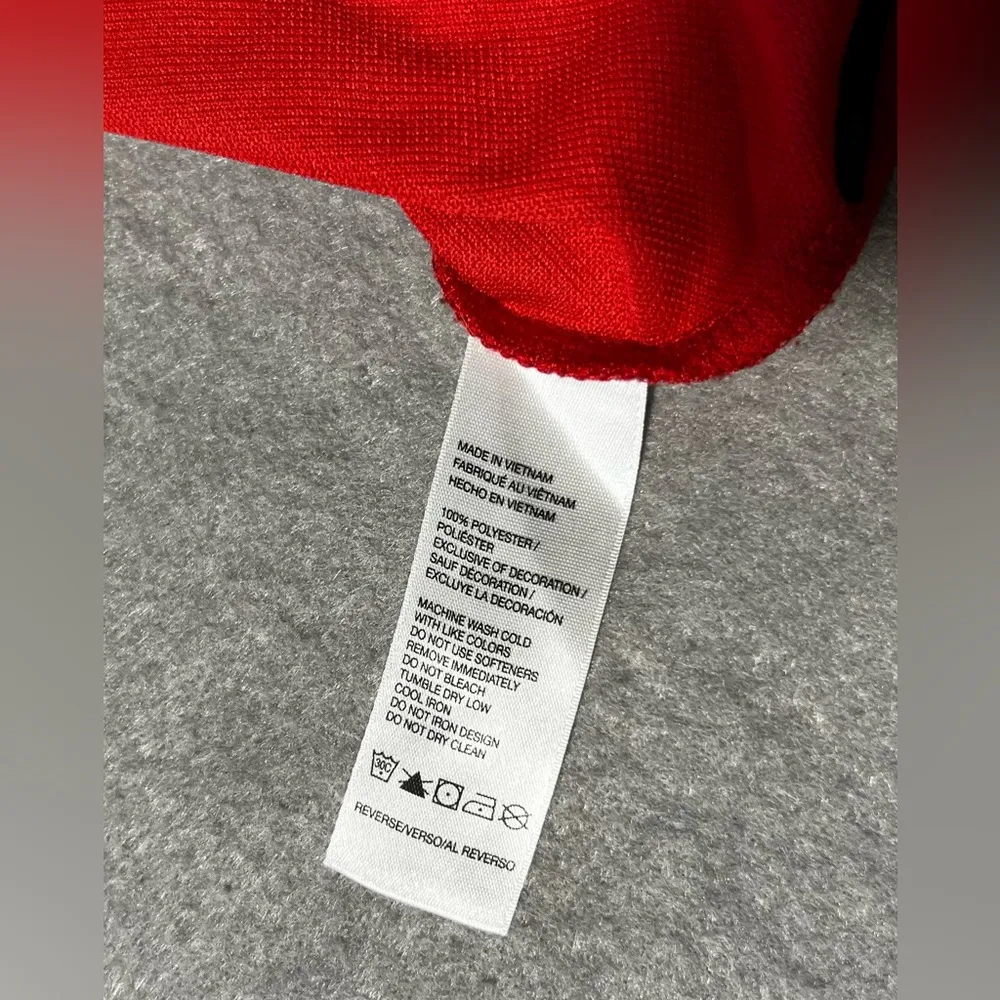 IZOD Women’s Polo Shirt XL Red Short Sleeve Casual Golf Beach Polyester - Image 5