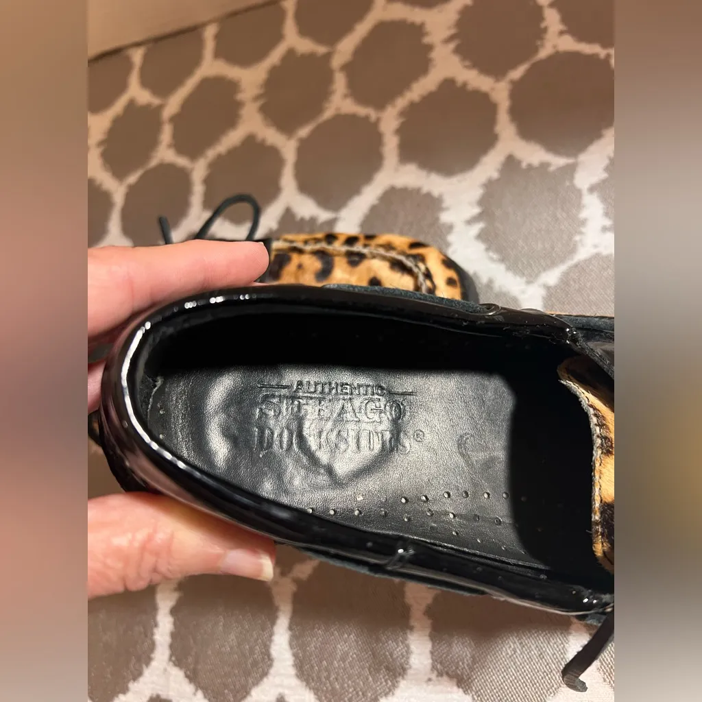 Sebago Dockside’s Spinnaker Leopard Print Flats with Black Patent Details 7.5 Brown - Image 5