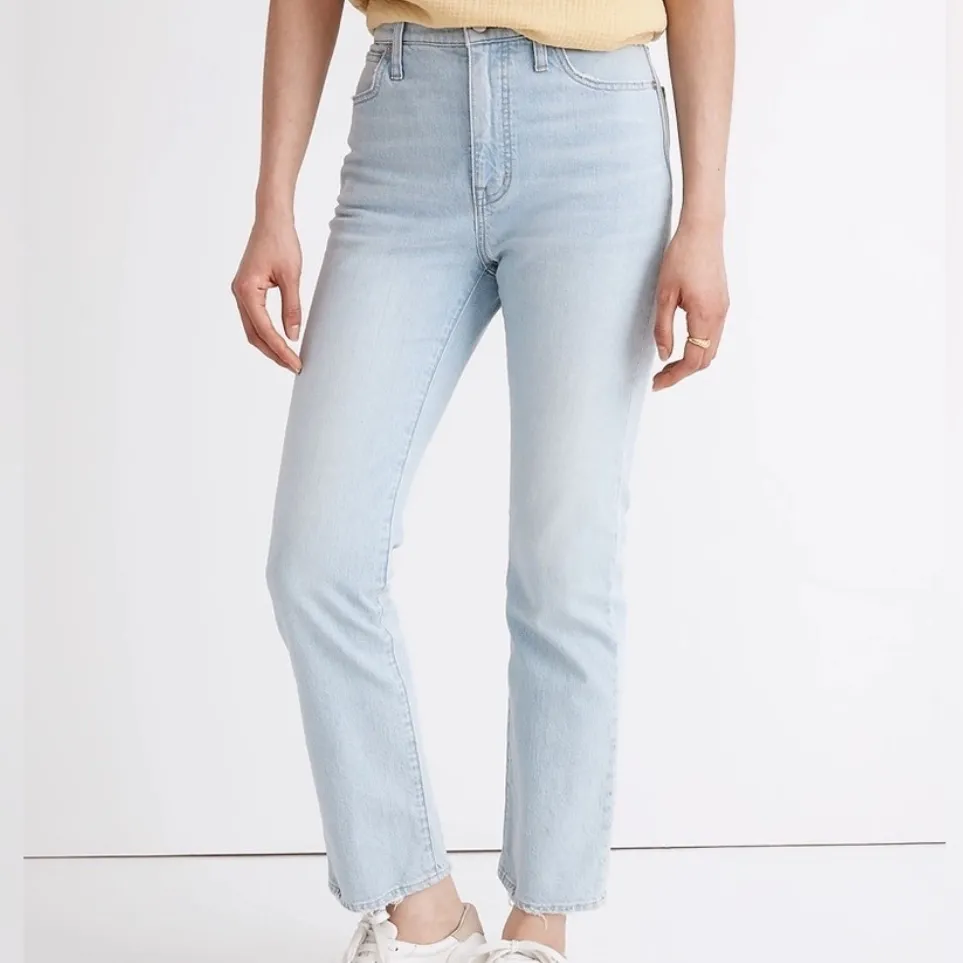 Madewell Slim Demi Boot Jeans in Bellmeade Wash - Image 6
