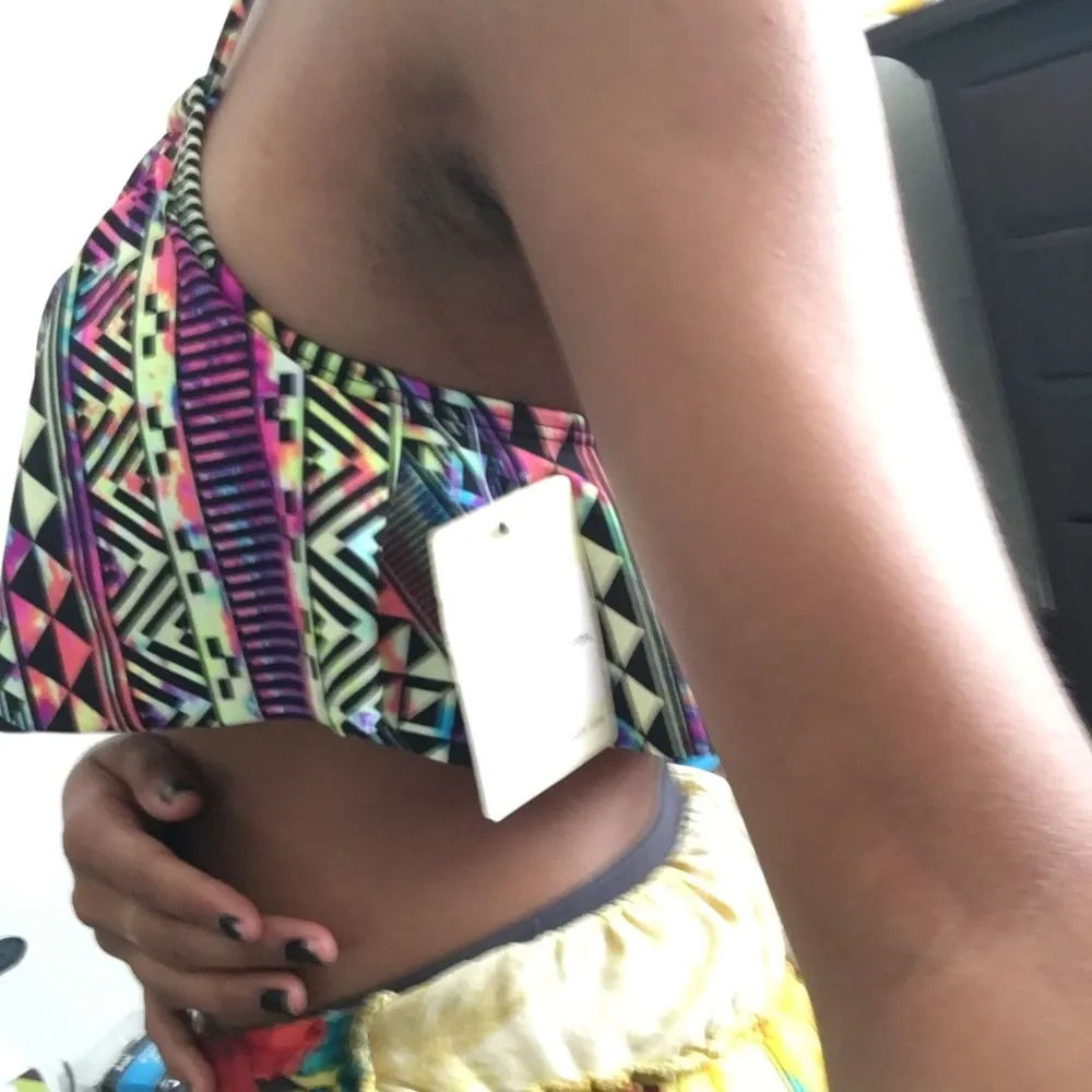 Geometric print bikini top Size undefined - Image 4