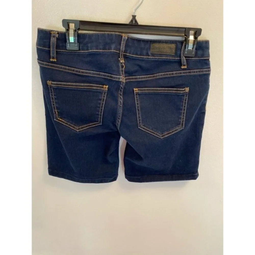 Celebrity Pink Denim Shorts - Image 6