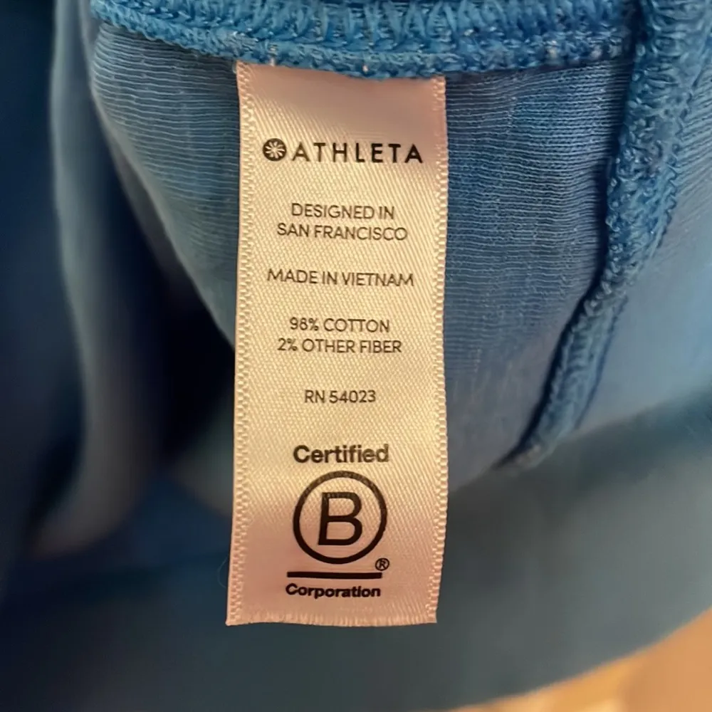 Athleta t shirt dress - Image 4