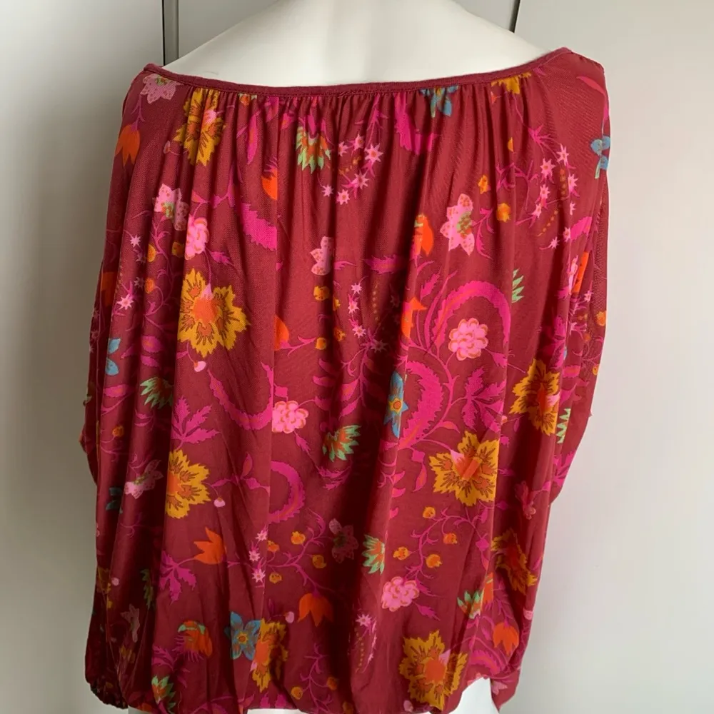 red boat neck floral balloon sleeve blouse - Image 2