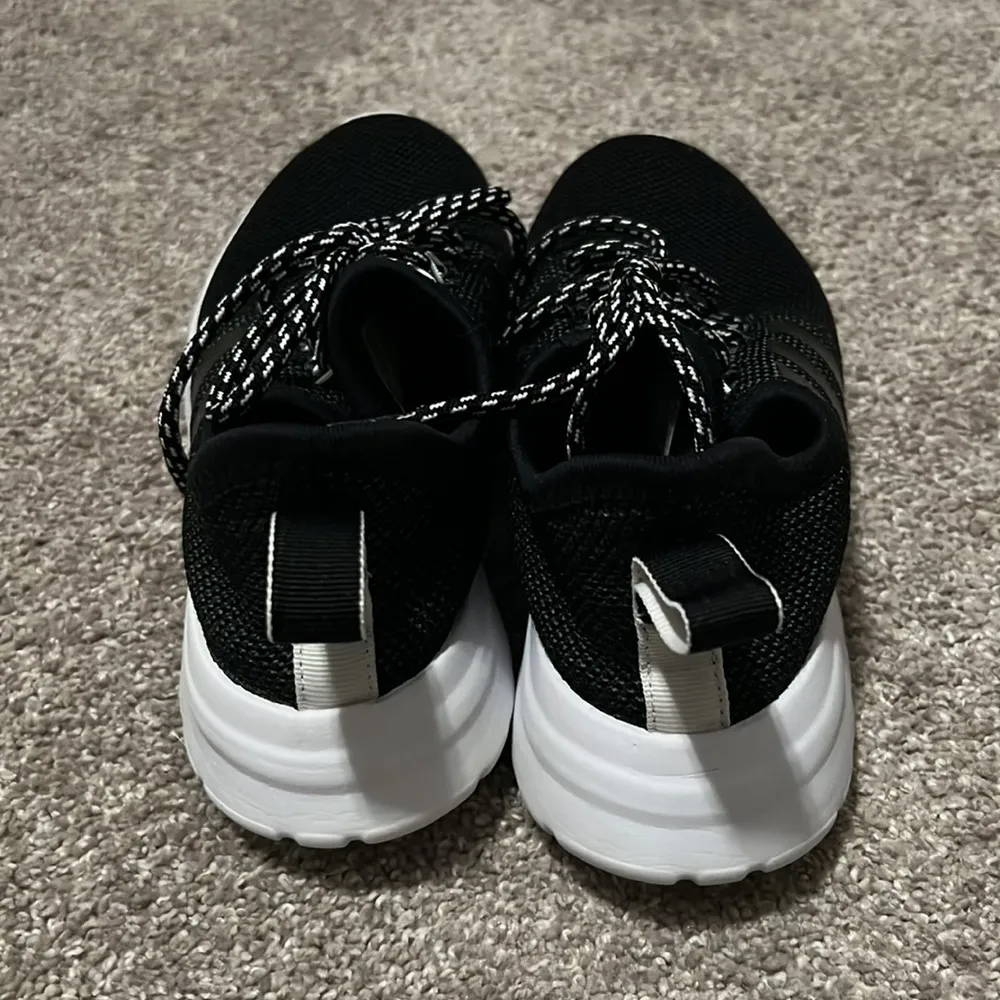 Ladies Adidas Lightweight Tennis Shoes - Image 2