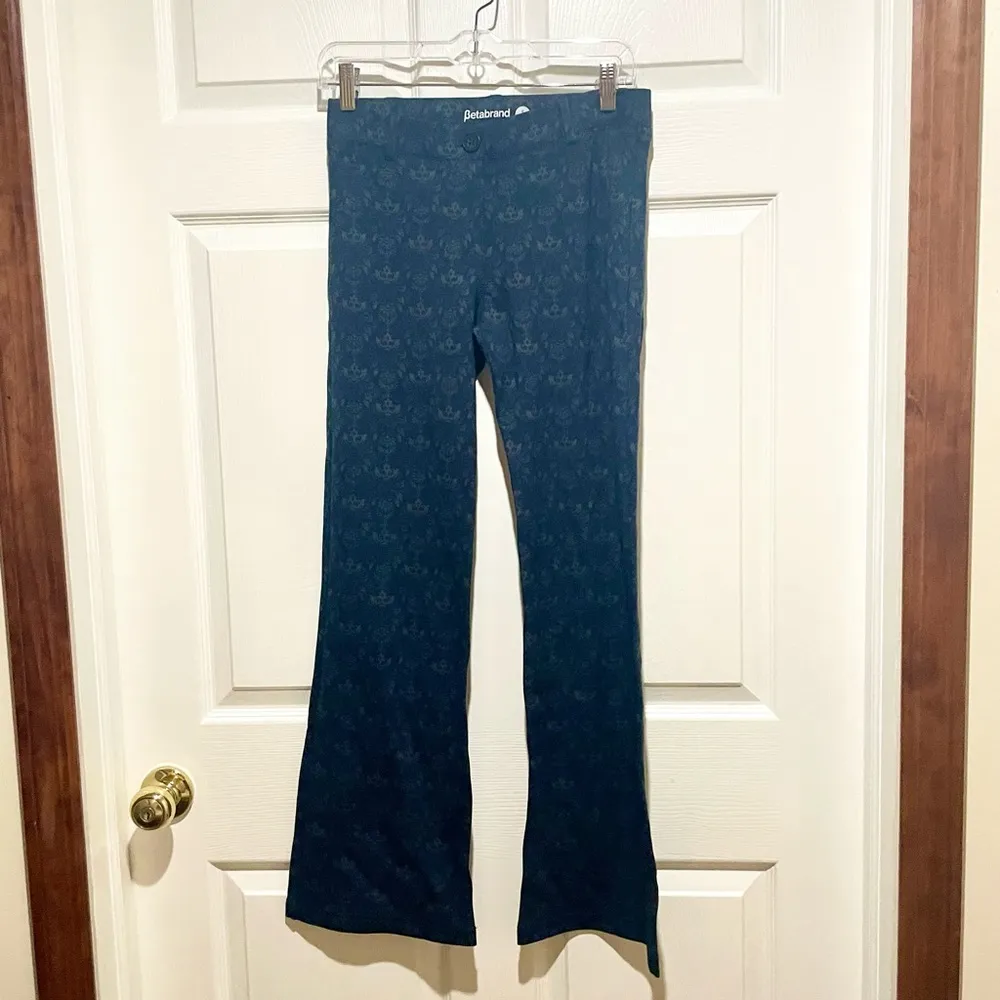 Betabrand Damask Print Flared Yoga Work Pants - Image 5