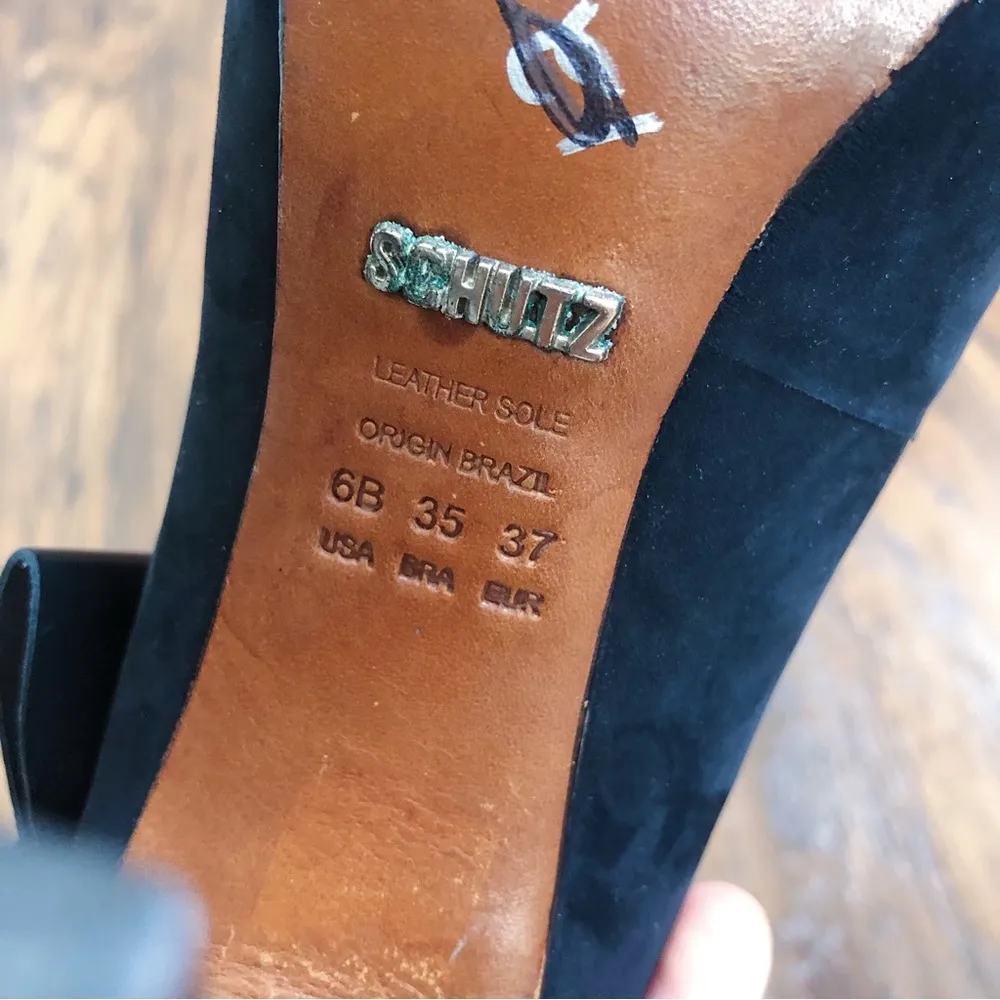 SCHUTZ • peep toe platform pumps black suede patent bow retro twee - Image 11