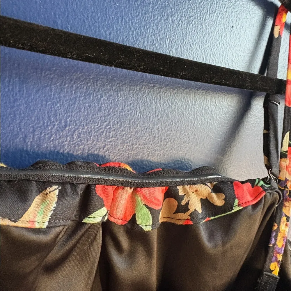 Floral Y2K Express Spaghetti Strap Dress size 2 - Image 8