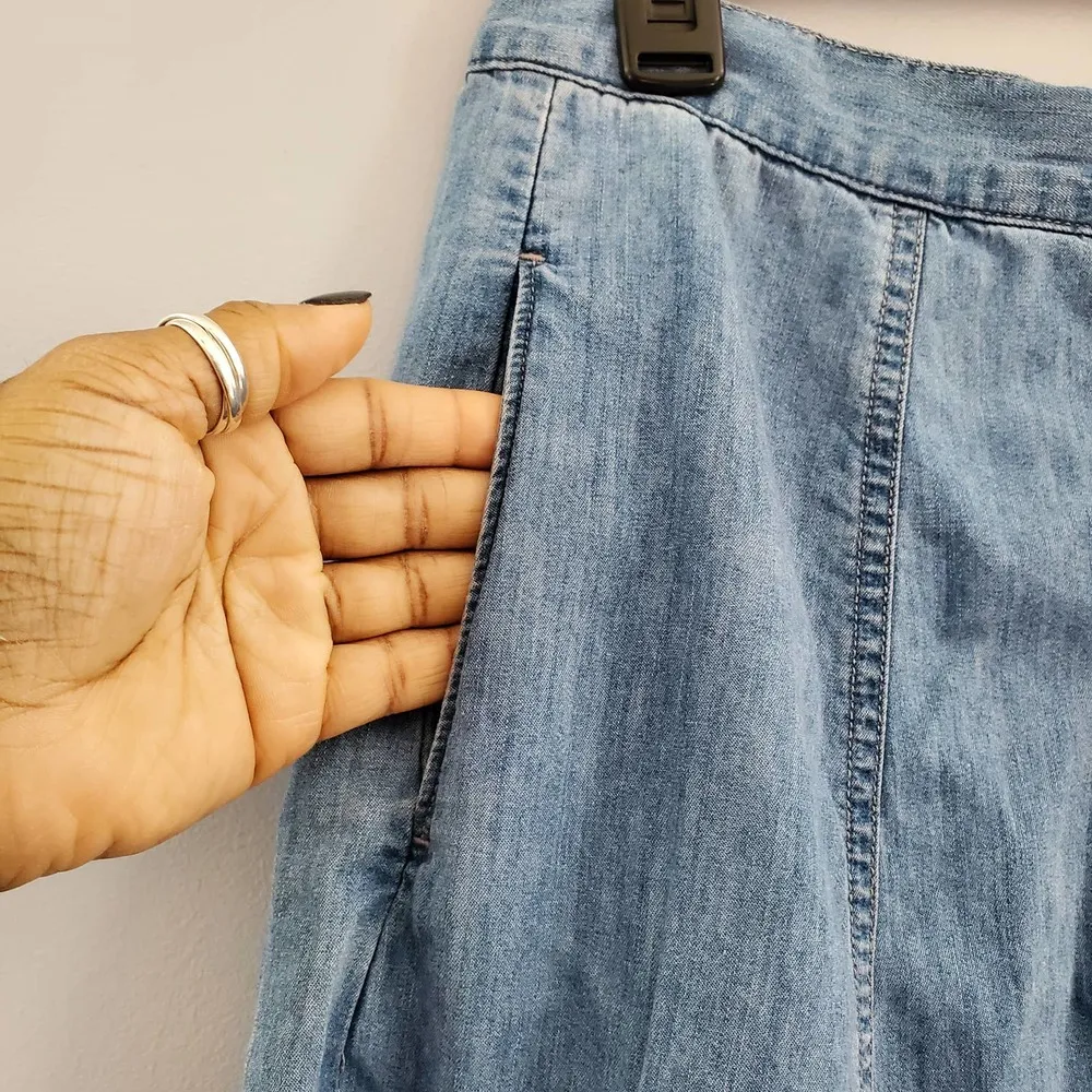 J. Crew Blue Lightweight A Line Pocketed Chambray Midi Jean Skirt 30 - Image 4