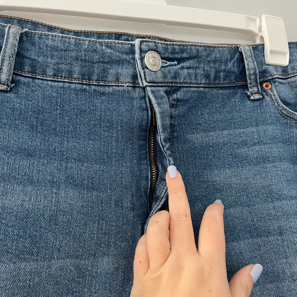 Jessica Simpson Spotlight High Rise Slim Straight‎ Cropped Raw Hem Size 20W - Image 5