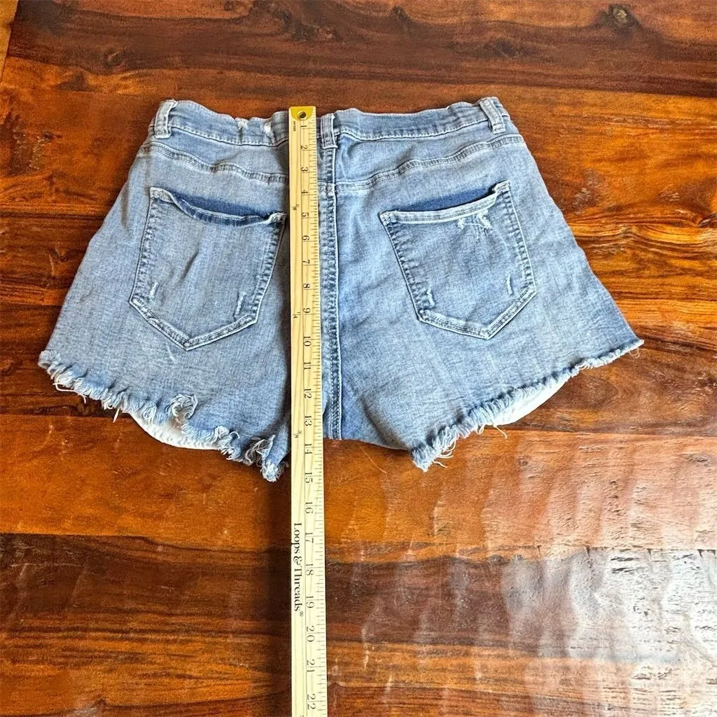 Vintage REWASH Women's Distressed High-Waisted Denim Shorts Size 14 - Image 6