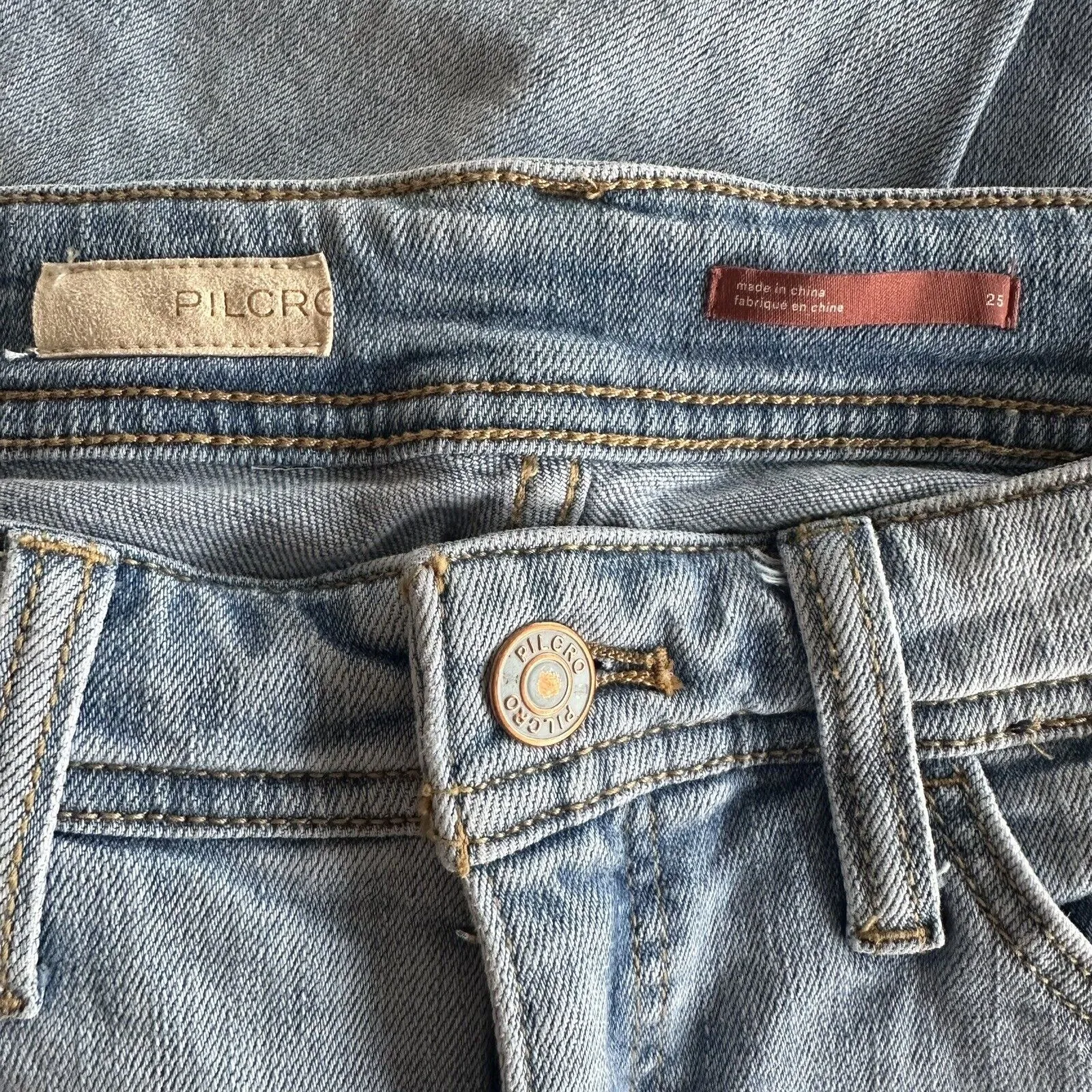 Pilcro by Anthropologie Distressed Slim Boyfriend Crop Jeans Size 26 - Image 6