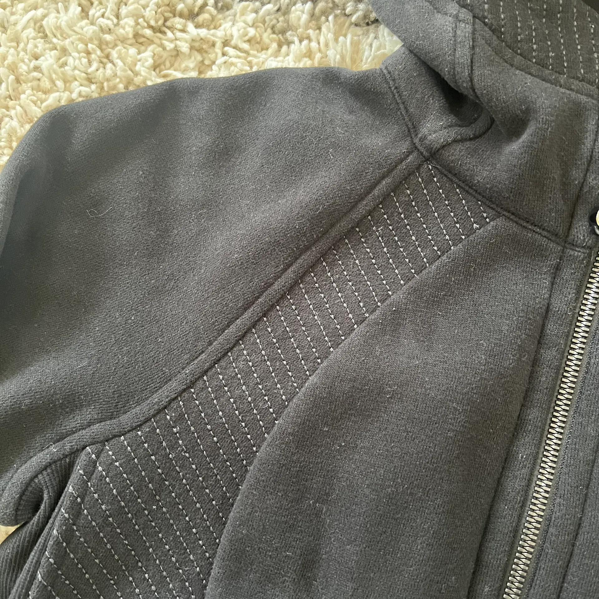 GUC  Scuba Hoodie Special Stitching - Image 4