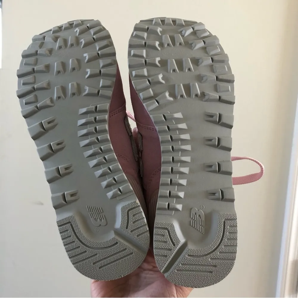 New Balance 574 Light Pink Shattered Pearl Lace Up Sneakers 6.5 - Image 6