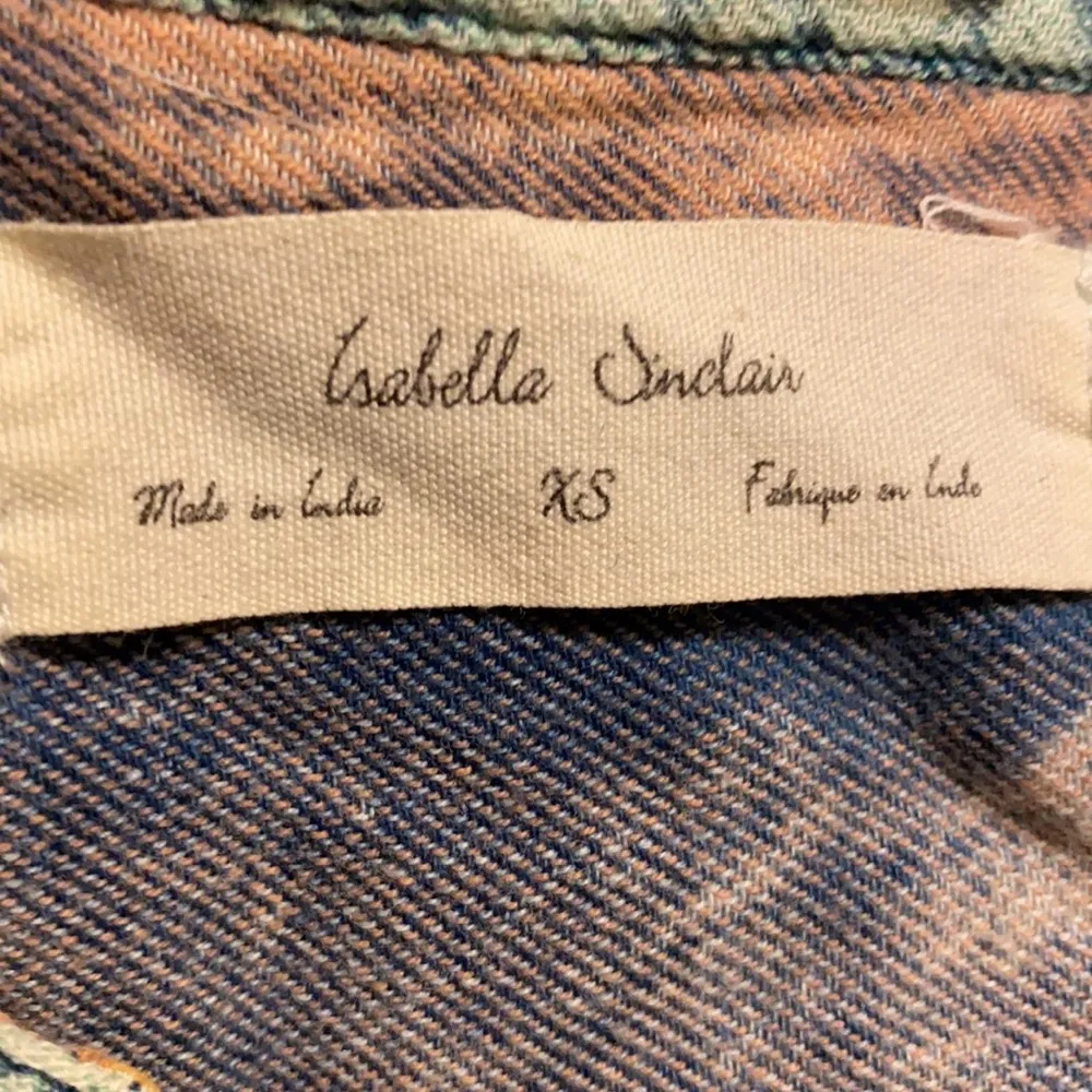 Anthropologie‎ Isabella Sinclair Plaid Ruffle Henley Top XS - Image 7