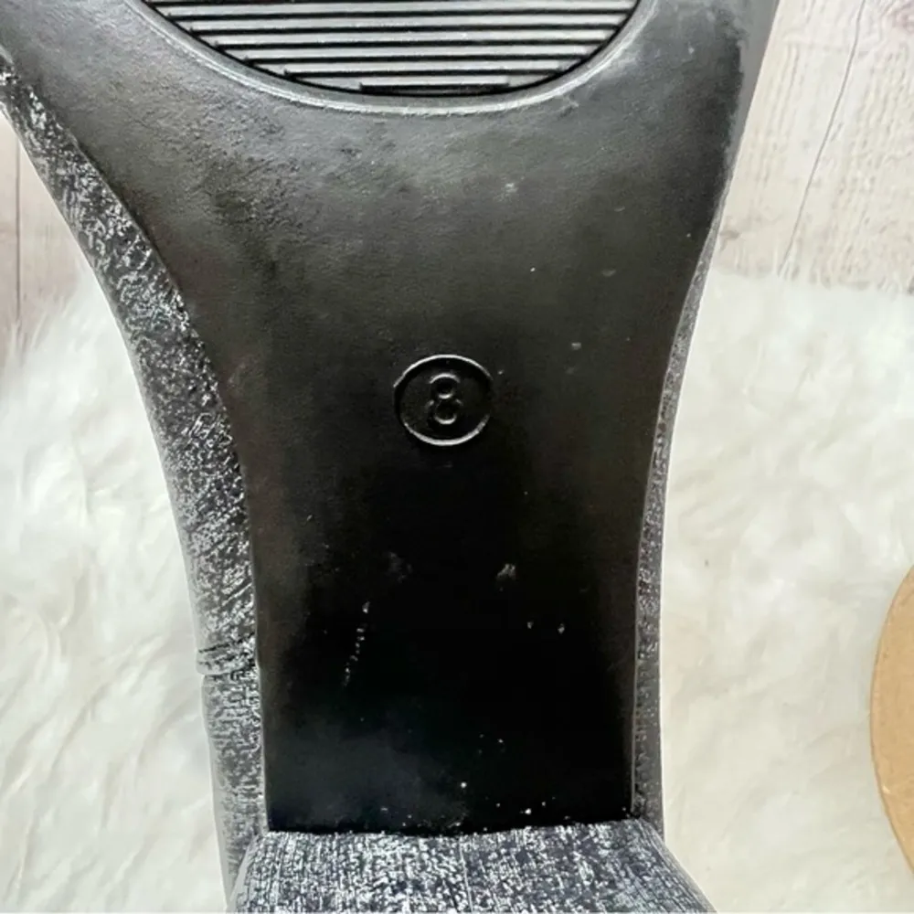 C Est 1946 Booties Ankle Black Silver Metallic 8 Block Heel Faux Leather Shimmer - Image 14