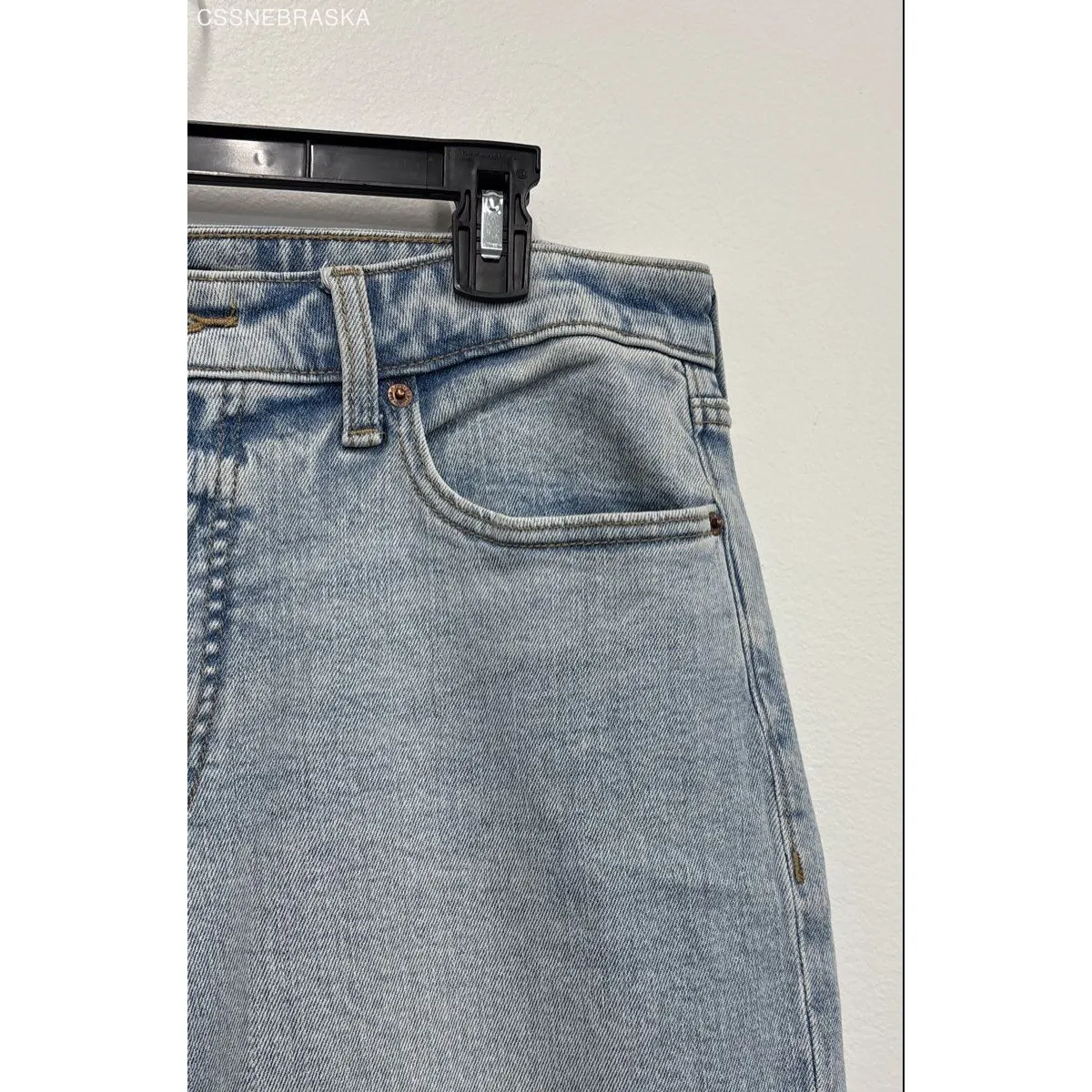 Old Navy OG Loose Jeans Women's Size 12 Tall Light Wash High Rise Secret Smooth - Image 3