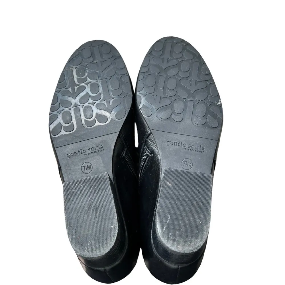 Gentle Souls by Kenneth Cole - Birdie Black Ankle Wedge Leather Booties Sz 7.5 - Image 9