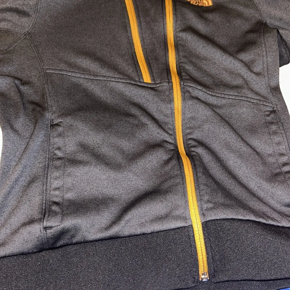 The North Face Thatch Hoodie. - Image 5