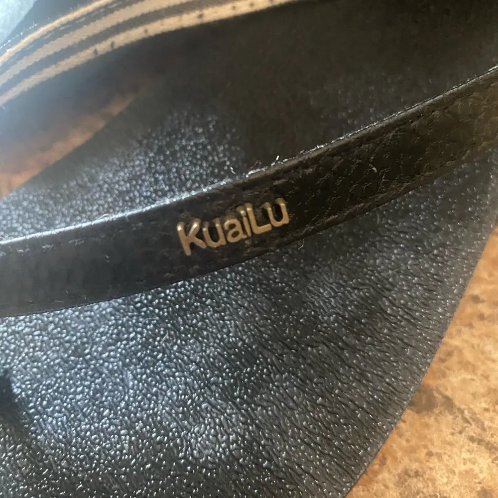 KuaiLu Black Flip Flop Sandals Size 7 - Image 2