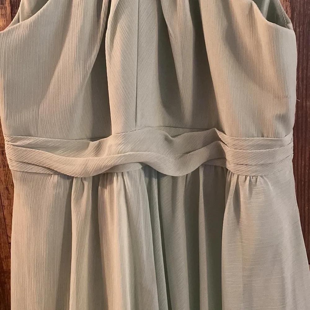 David’s Bridal style #F15600 Meadow green dress size 4 - Image 3