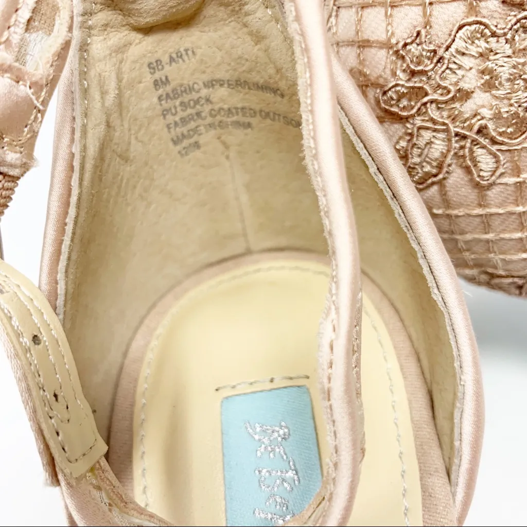 Betsey Johnson Arti Sandal Beige Size 8 Embroidered Block Heel Bridal NIB - Image 7