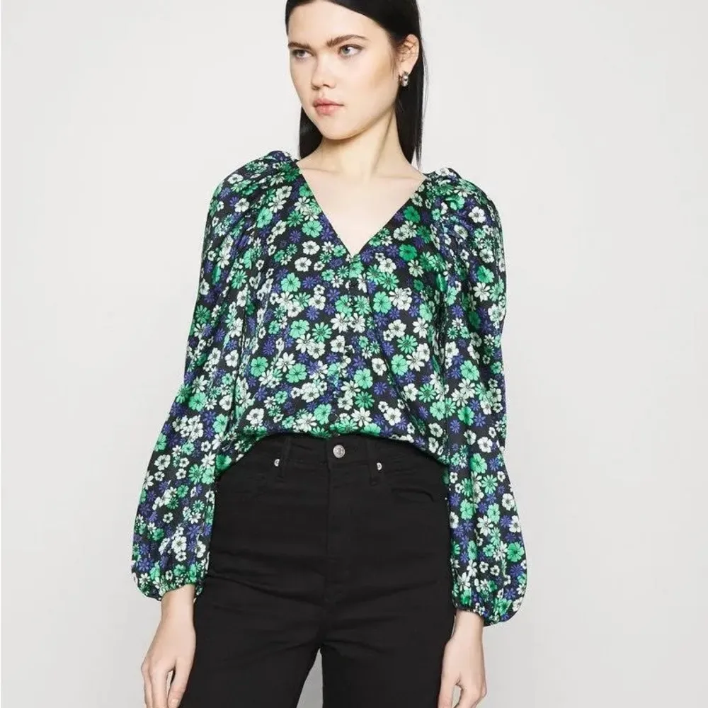 Topshop - Floral Puff Sleeve Blouse - Green and Blue size 2 - Image 11