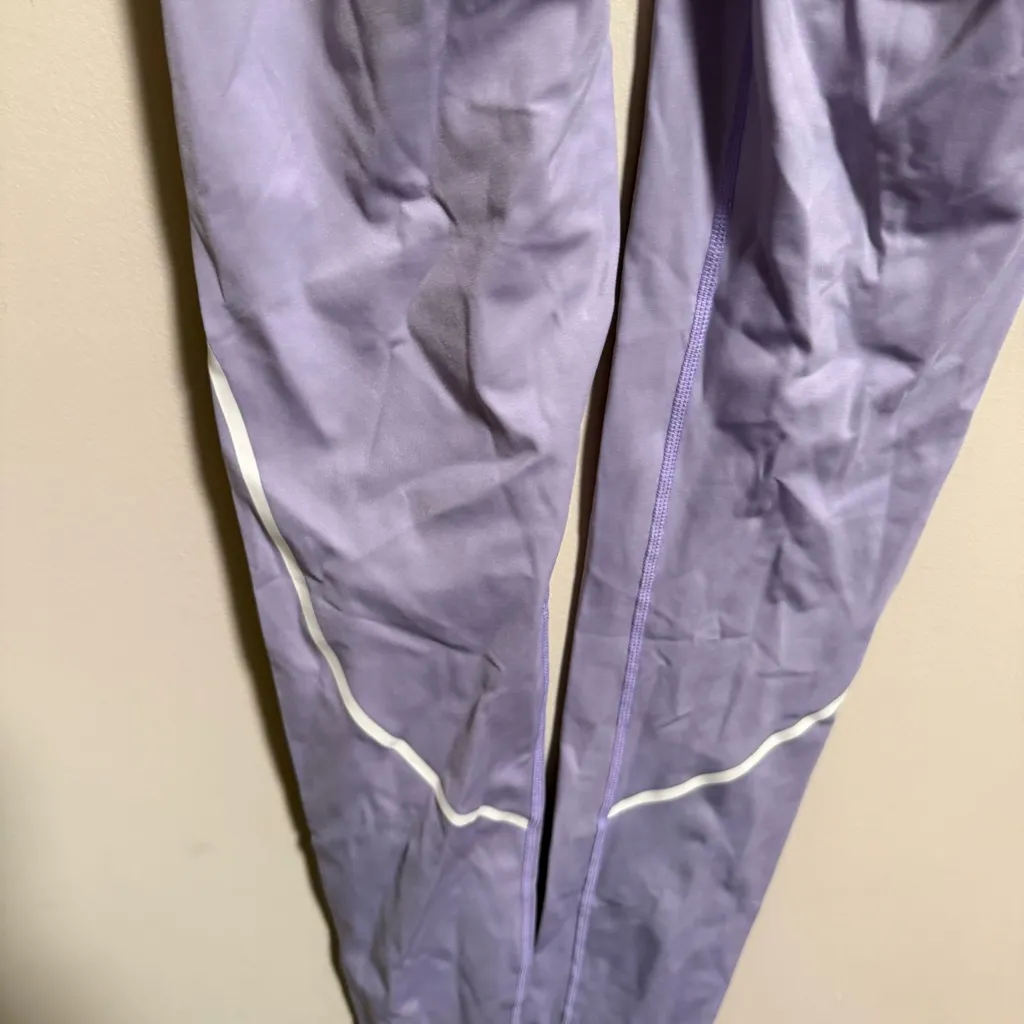 7 Days Active x Bandier Collab Lavender Legging - Image 4