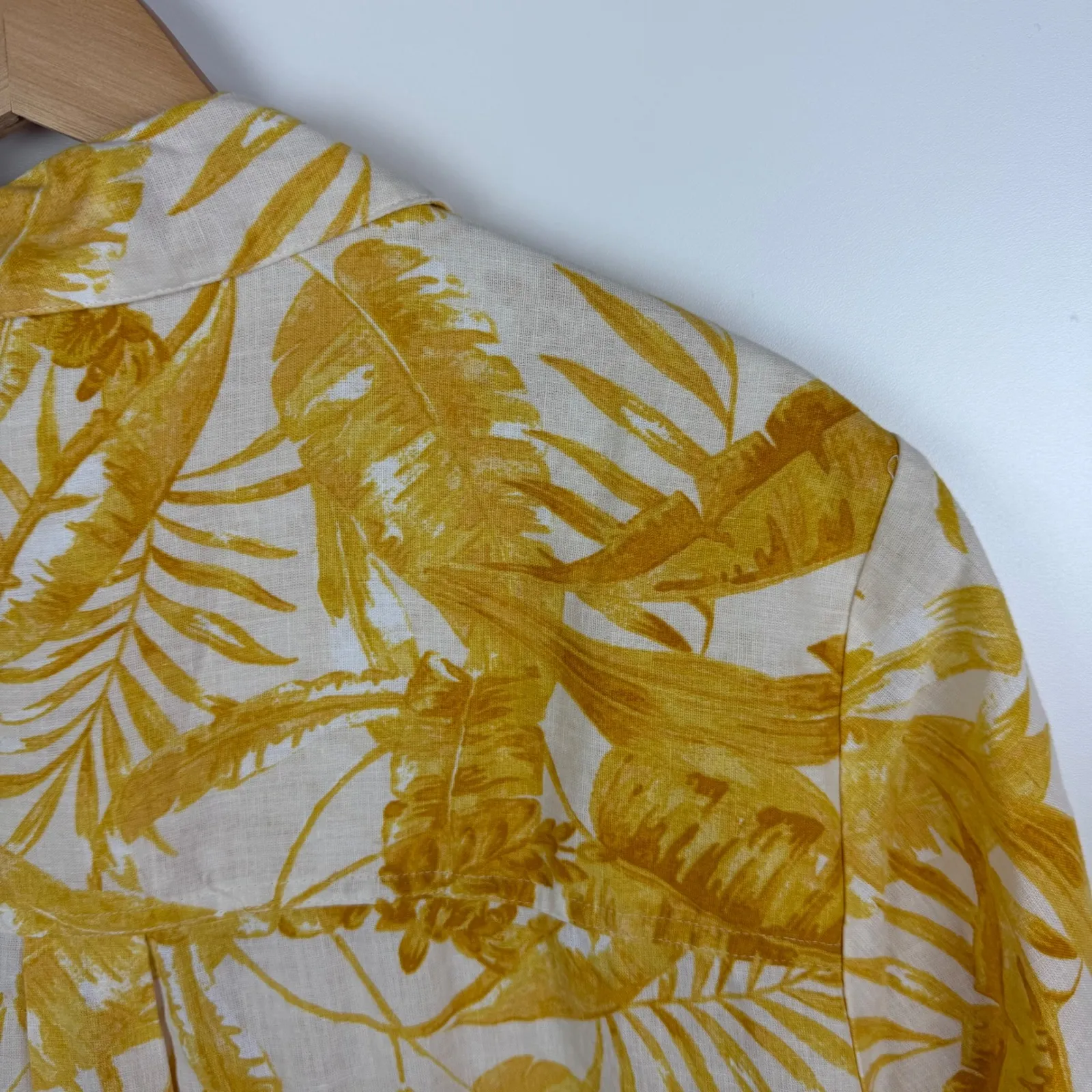 Wonderly Tropical Leaf Print Linen Blend Button Up Shirt Sz 2X/3X Yellow Resort - Image 2