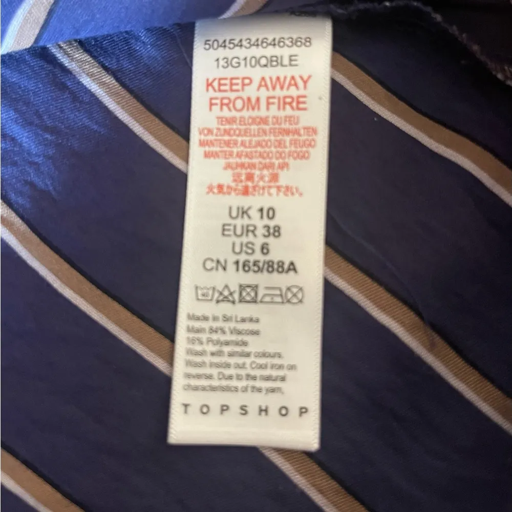 Topshop Women’s Size 6 Striped Blue and Tan Blouse Button Wrists Long Sleeve - Image 8