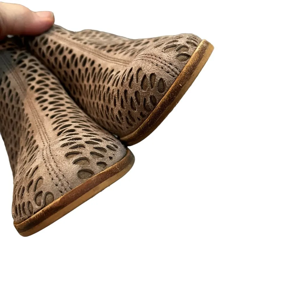 Vince Camuto Phandra Booties, Sz 7 - Image 8