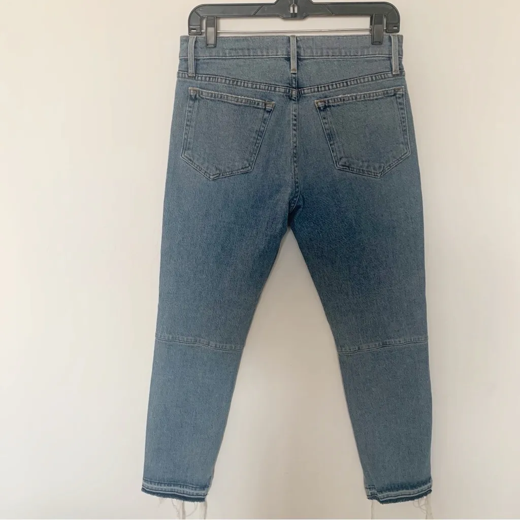 EUC FRAME Le Boy Boyfriend Fit Released Step Hem Lakeland Wash Jeans Size 27 - Image 7