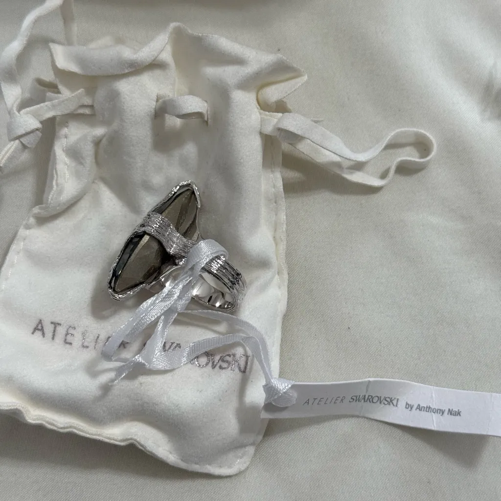 Atelier Swarovski x Anthony Nak Smoky Grey color crystal Oval silver tone cockta - Image 4