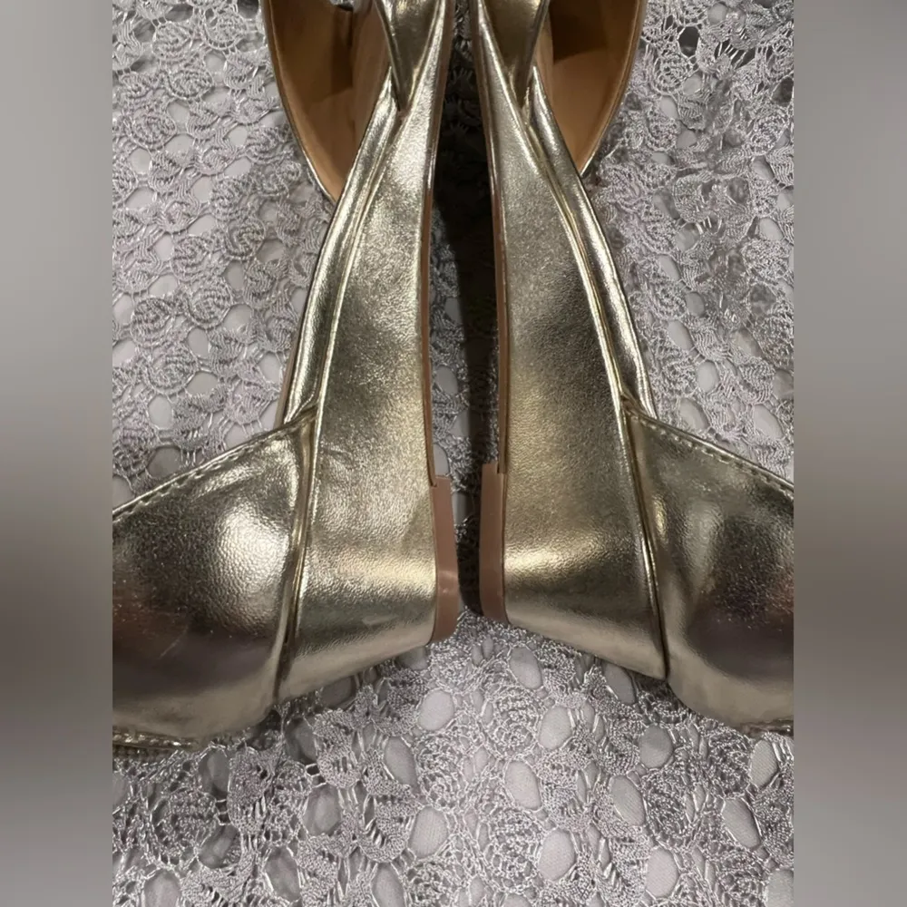 Badgley Mischka Jeweled Sandals Women’s Gold Size 7.5 Strappy Wedge Heel - Image 10