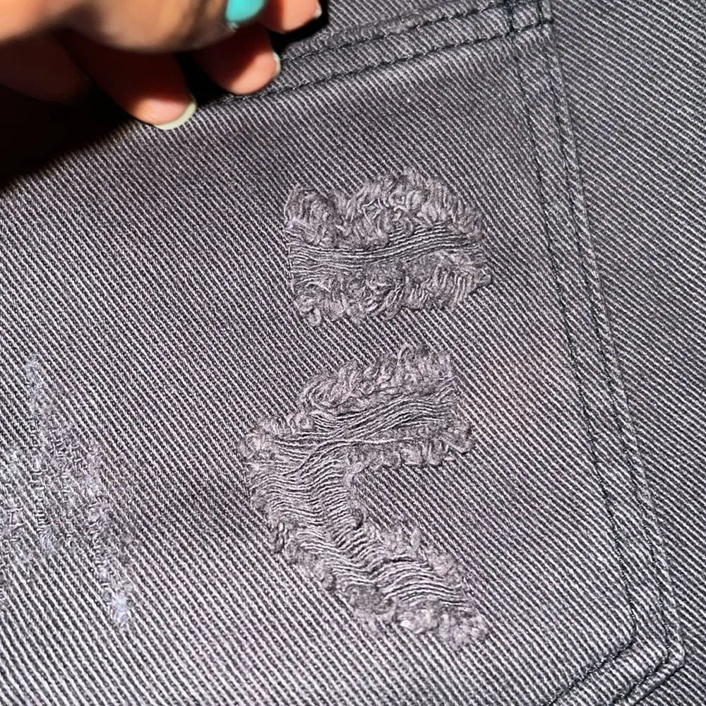 Billabong Black Distressed Jean Shorts size 28 - Image 4