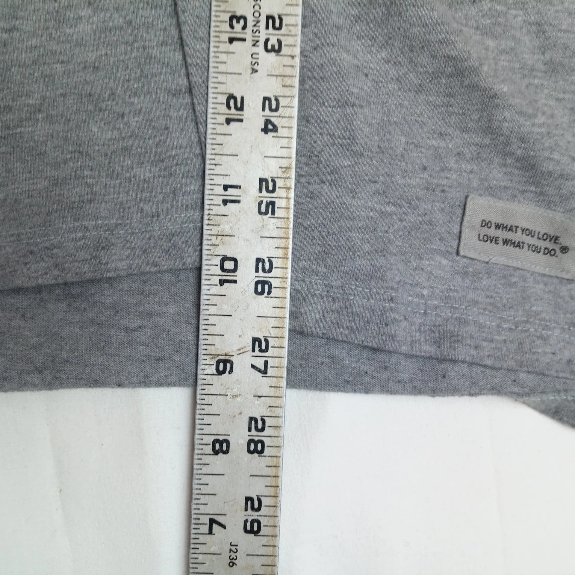 Life is good women's XL Gray v neck crusher tee lab dog beach lake vacation - Image 9