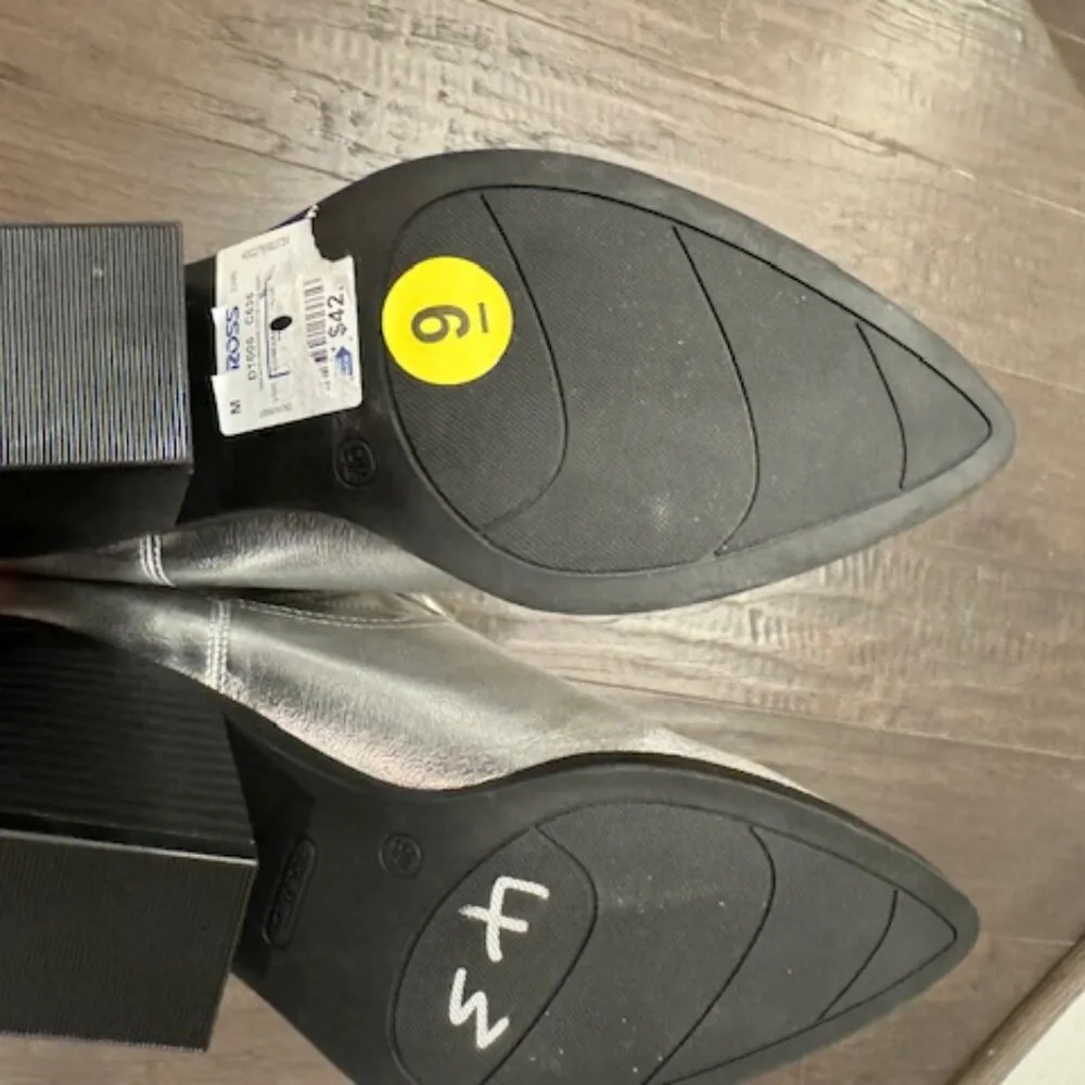 Silver Nine West Cowboy Boots size 9 NWT - Image 5