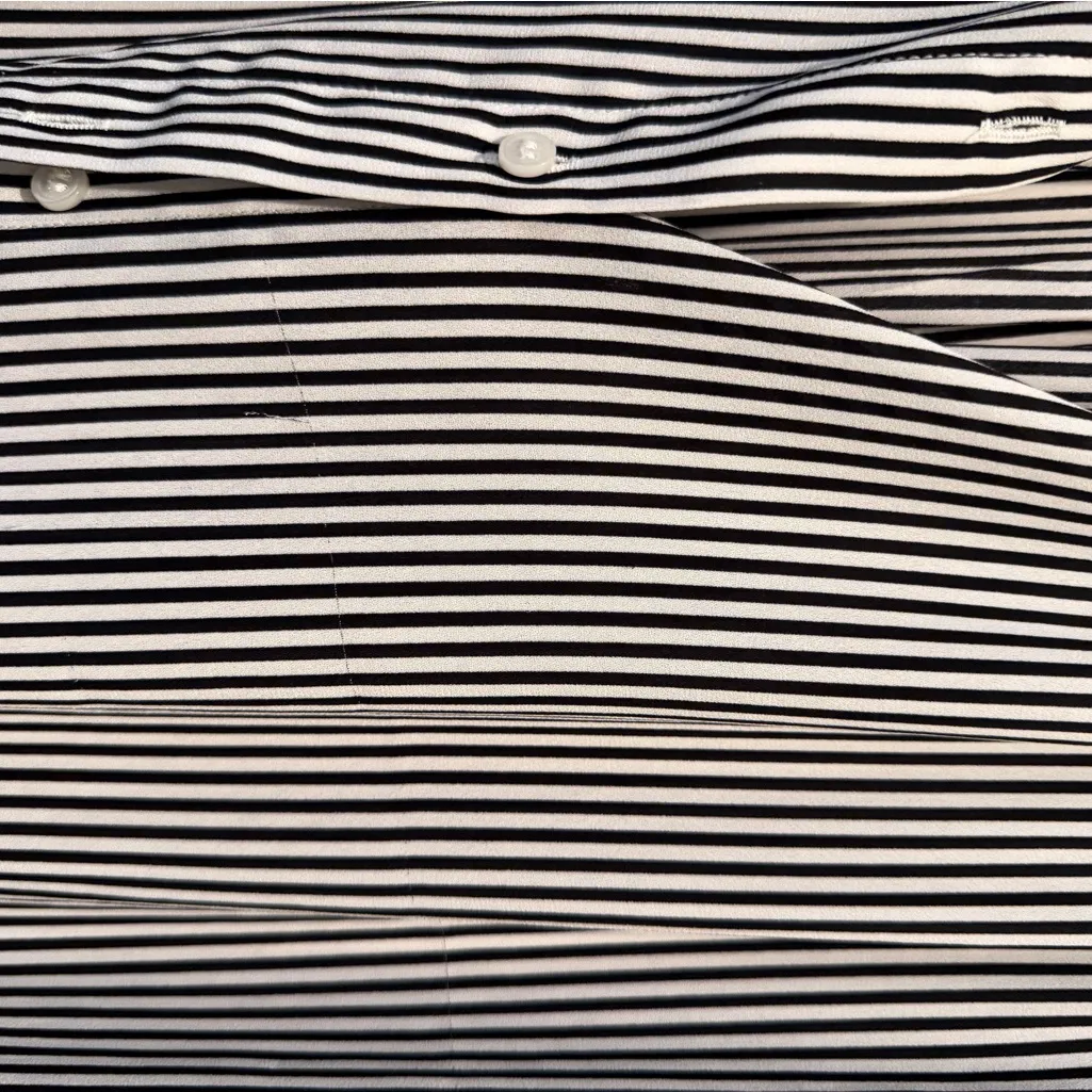 H&M Black and White Striped Button Down Shirt - Image 5