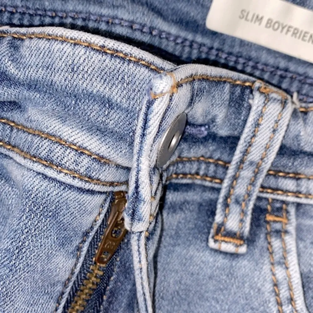 Pilcro and the Letterpress Anthropologie slim boyfriend jeans size 26 - Image 6