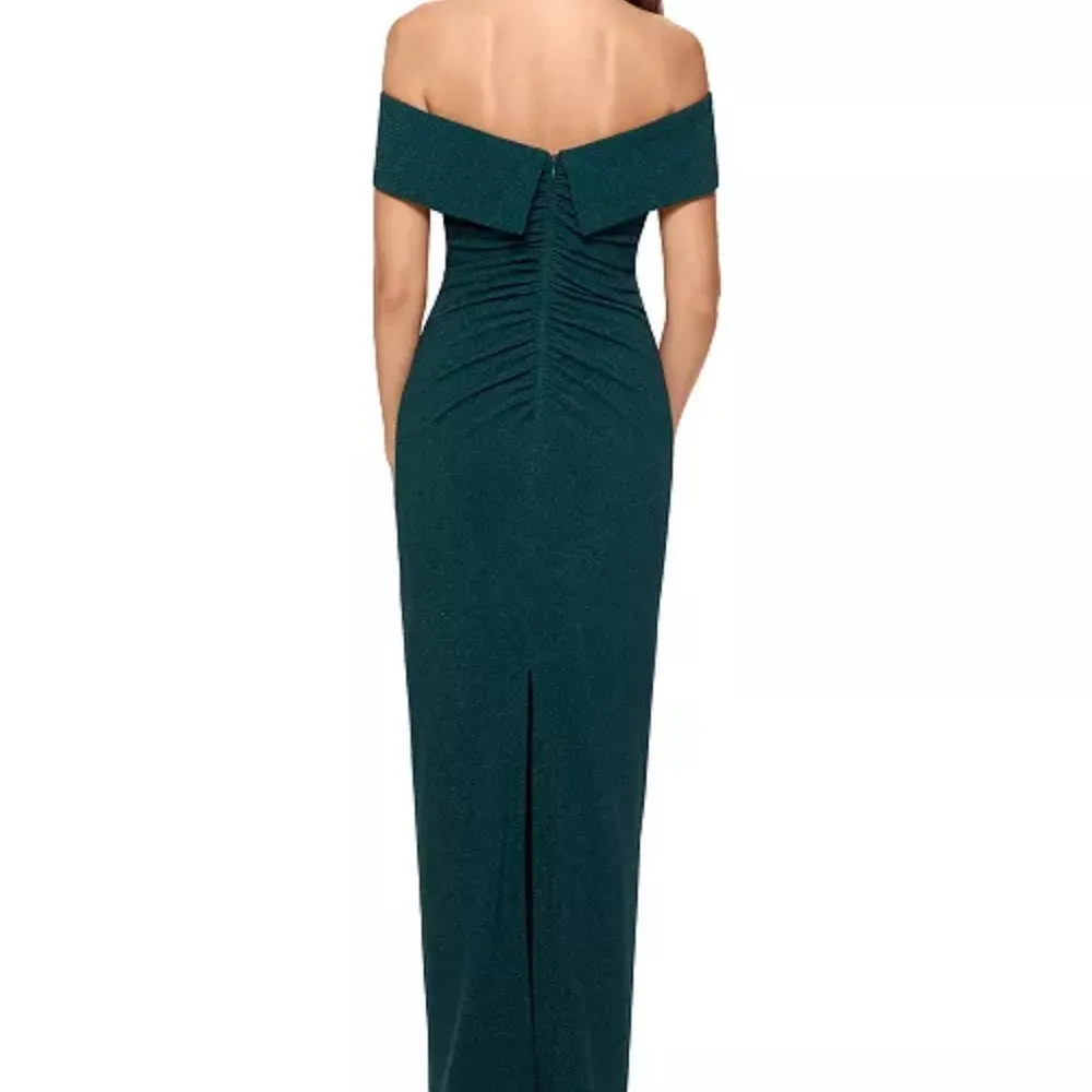 XSCAPE's off-the-shoulder gown - Image 2