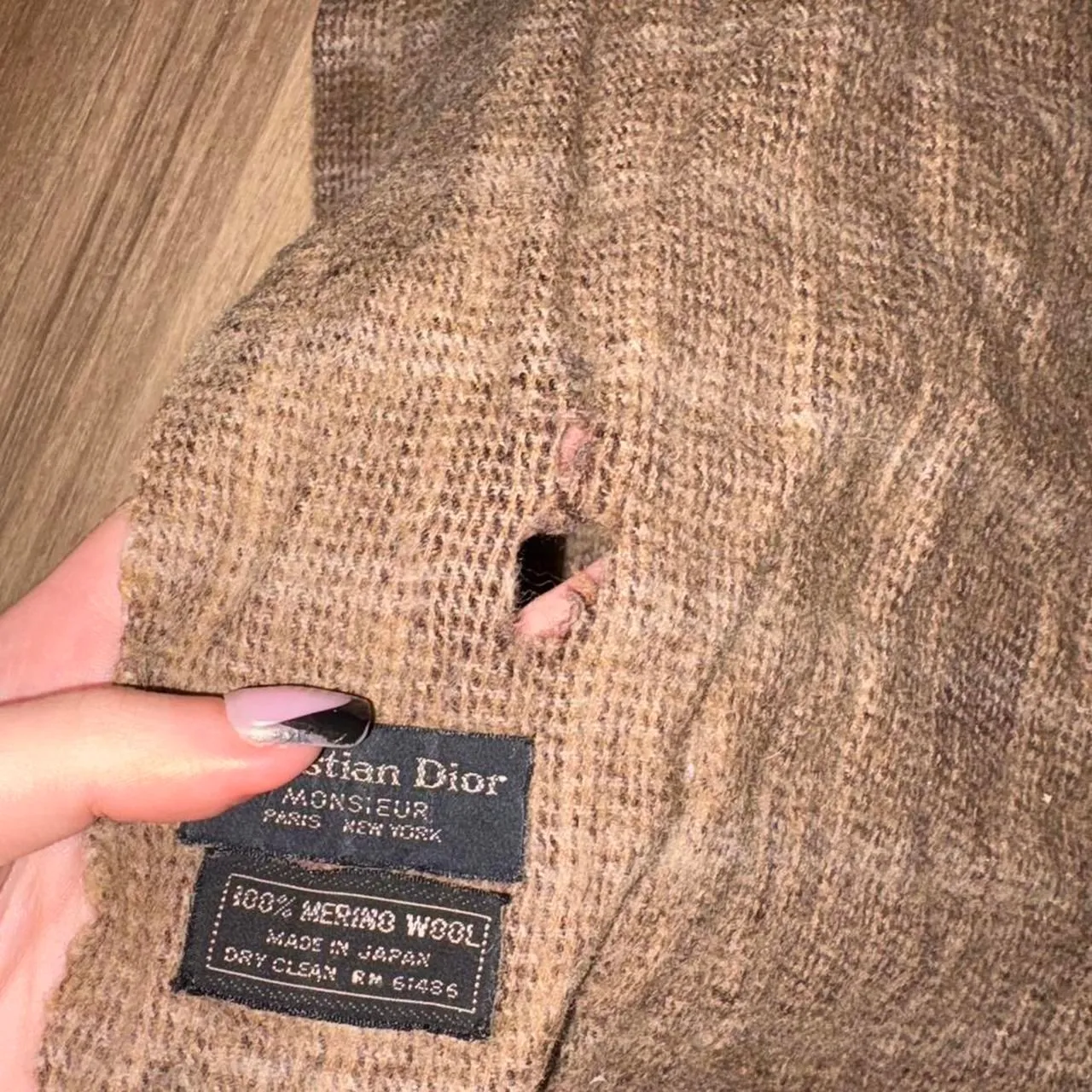 Christian Dior | Knit Wool Scarf - Image 3