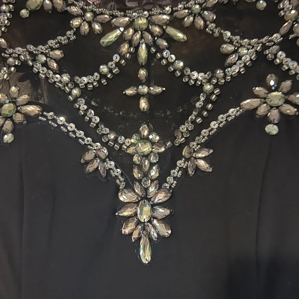 Formal Dress size 6 Black Beaded Evening Gown Front Slit Prom Betsy & Adam EUC - Image 4