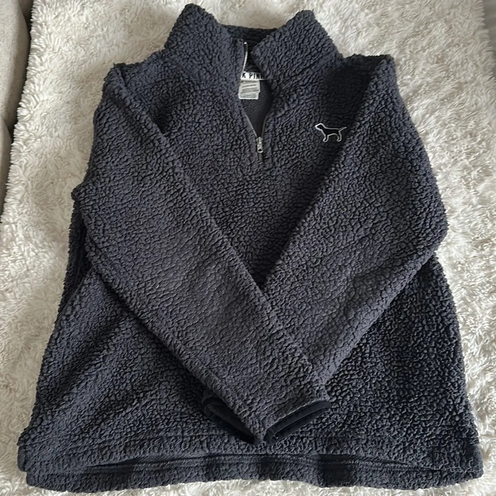 PINK Victoria’s Secret Sherpa - Image 3