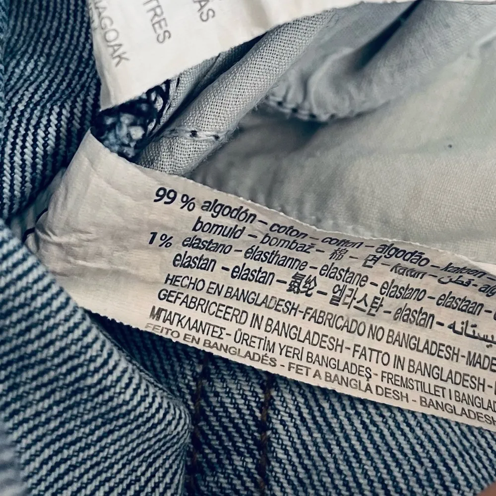 Zara High Rise Mom Jeans Light Blue Size 2 - Image 4
