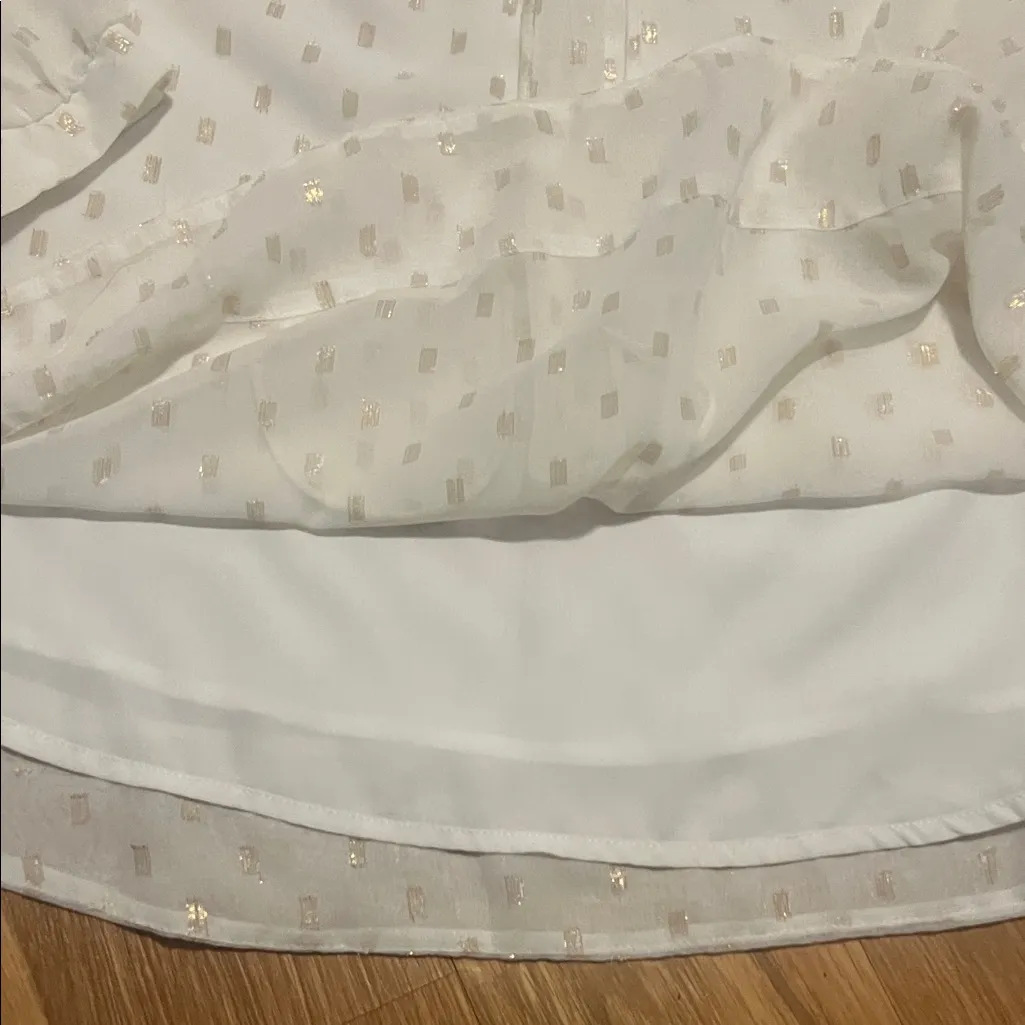 Buddy Love White and Gold Blouse sheer sleeves small like new. Lined - Image 7