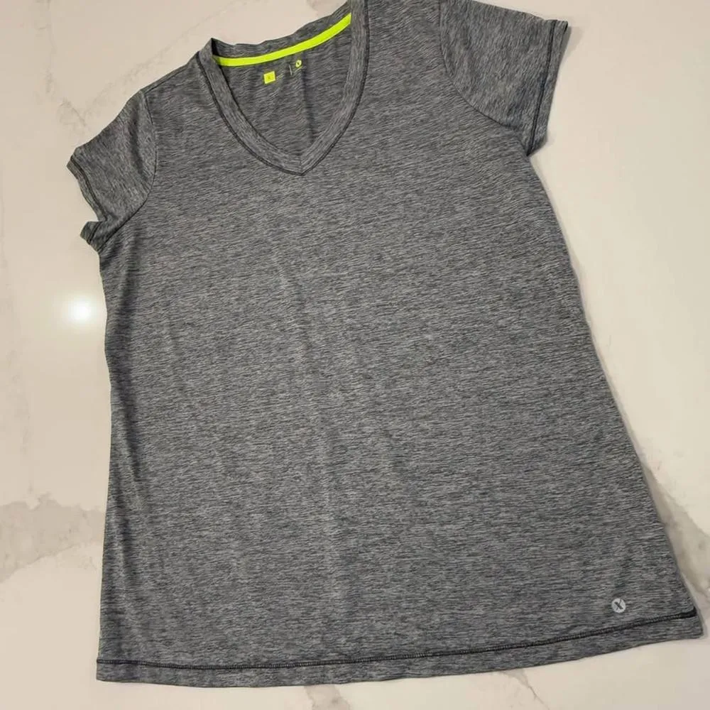 Xersion Gray Performance Wear Activewear Workout Short Sleeve Top Womens Large - Image 2