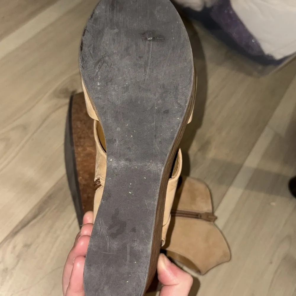 Cocolico | Gia Wedge Tan Size 8 - Image 5