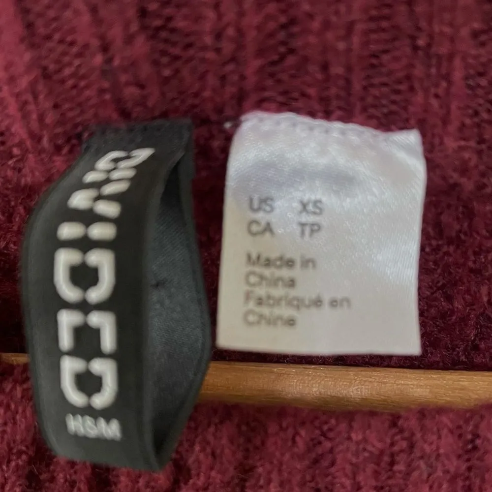 Divided H & M burgundy long sleeved sweater - Image 7
