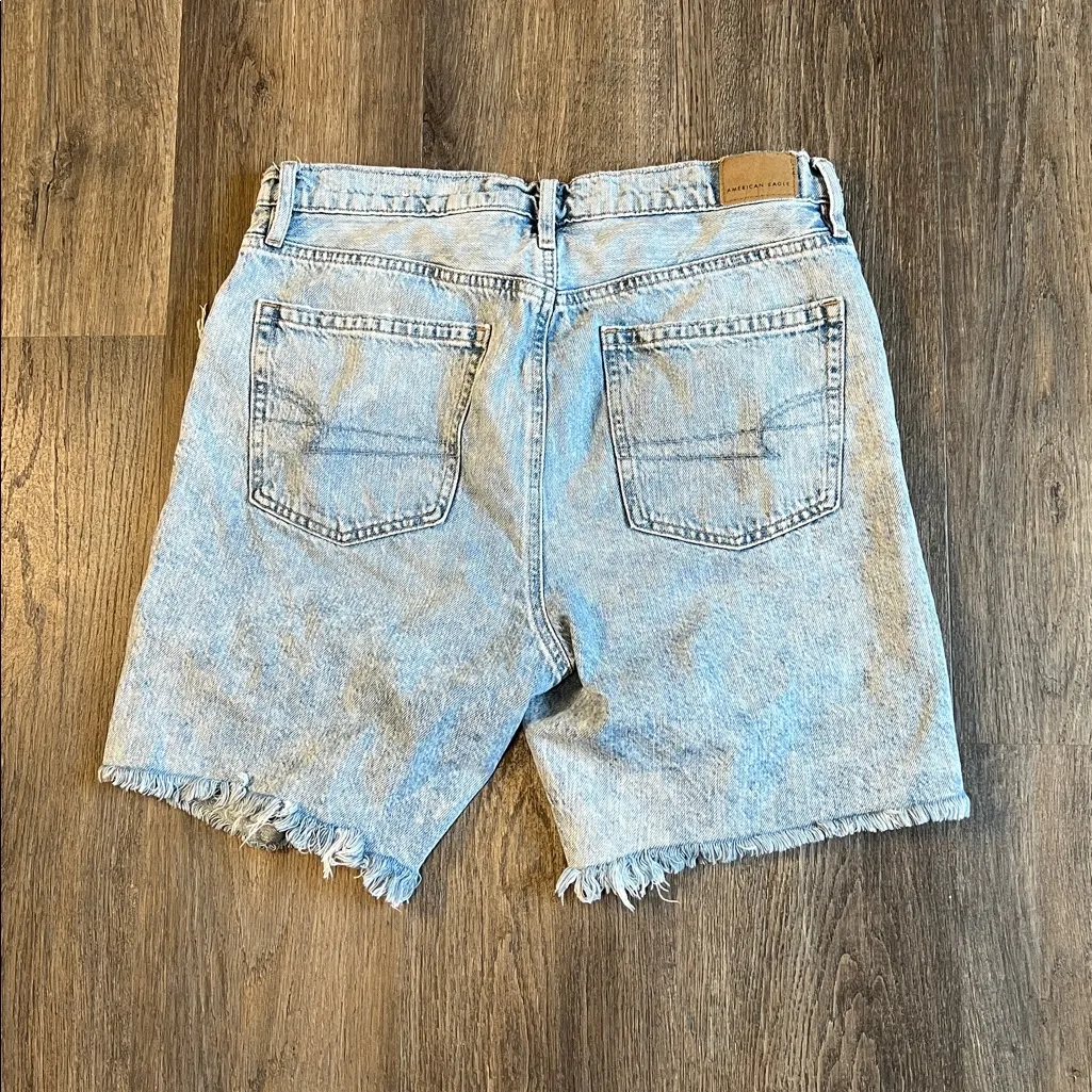 American Eagle Outfitters Skater Distress High Rise Jean Shorts Size 8 - Image 5