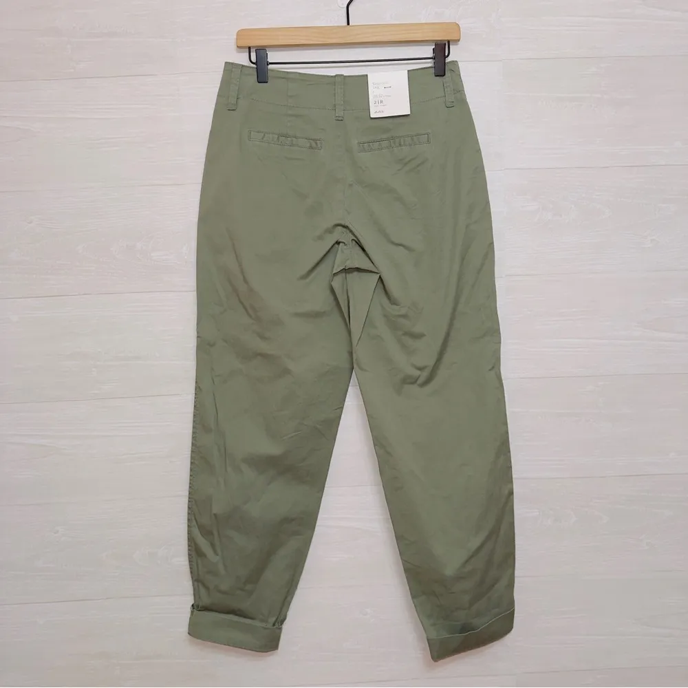 A New Day NWT Women's Green High Waisted Tapered Leg Ankle Length Pants size 2R - Image 6